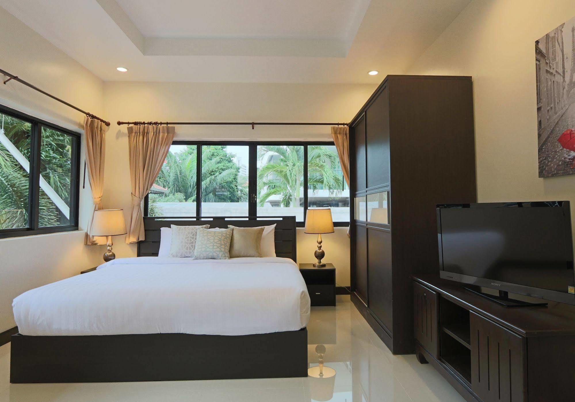 Siam Pool * Pattaya